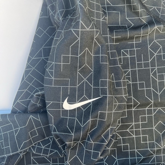 Nike Pro Dri-Fit Half Zip Hyperwarm Geometric Pullover Size Small - Picture 9 of 11
